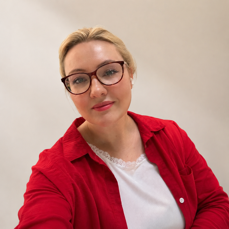 Мар’яна Козуліна, кризова психологиня онлайн